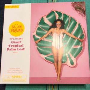 Palm Leaf Inflatable